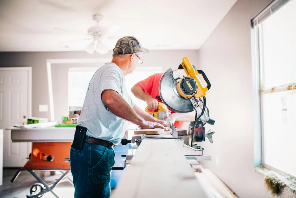 The Difference Between a General Contractor and a Subcontractor